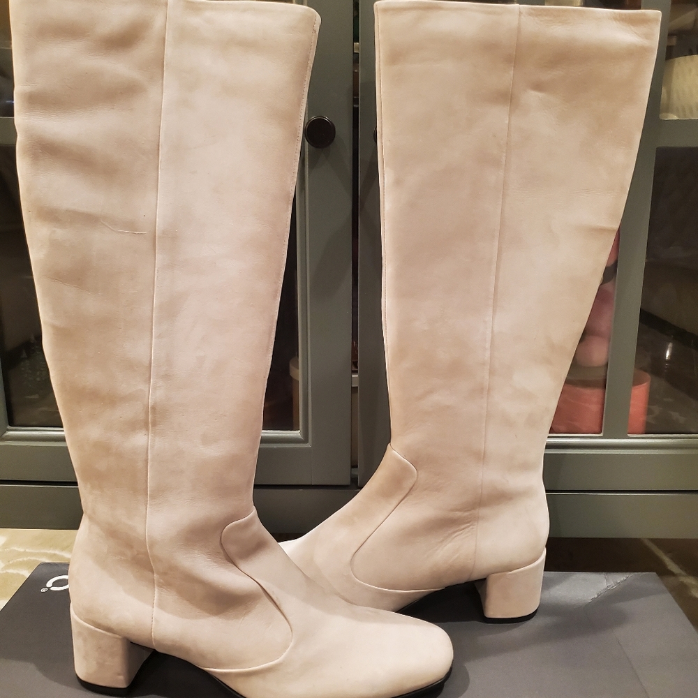 NWB Ecco Women's Shape Squared 35 Knee high Nubuck leather Size 38, 39